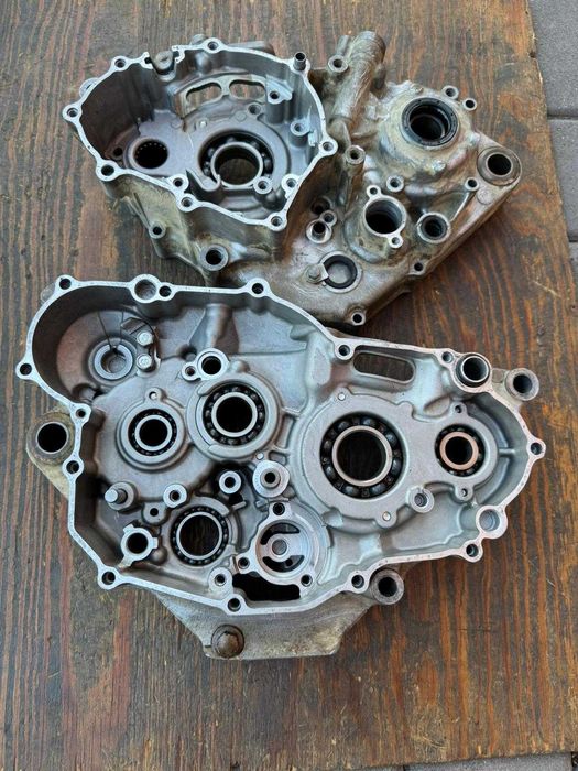 komplet  karterow Kartery karter lewy prawy yamaha yzf 250 OEM 2006-2009