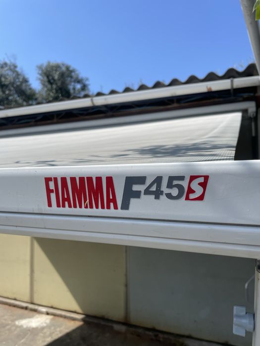 Toldo autocaravana FIAMMA F45S 3.75M