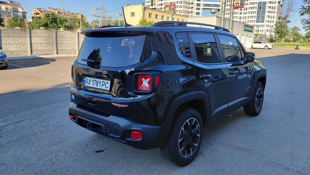 Jeep Renegade Trailhawk 2023 р 12т км пробіг
