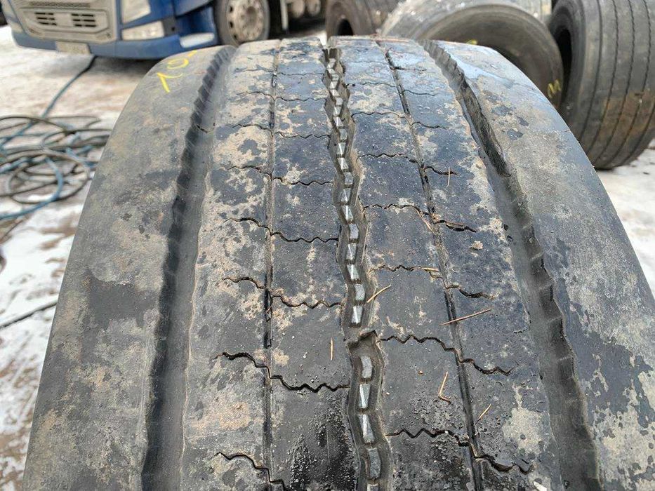 Opona używana 385/65R22.5 BRIDGESTONE DURAVIS R-STEER 002 / 10-11mm
