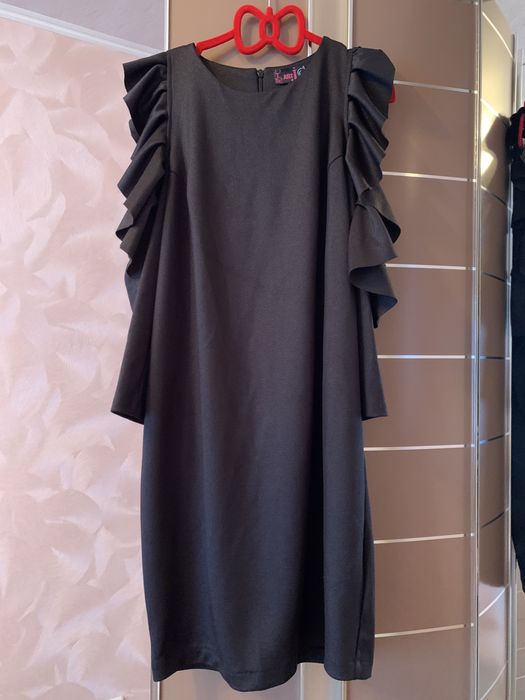 Чорне плаття