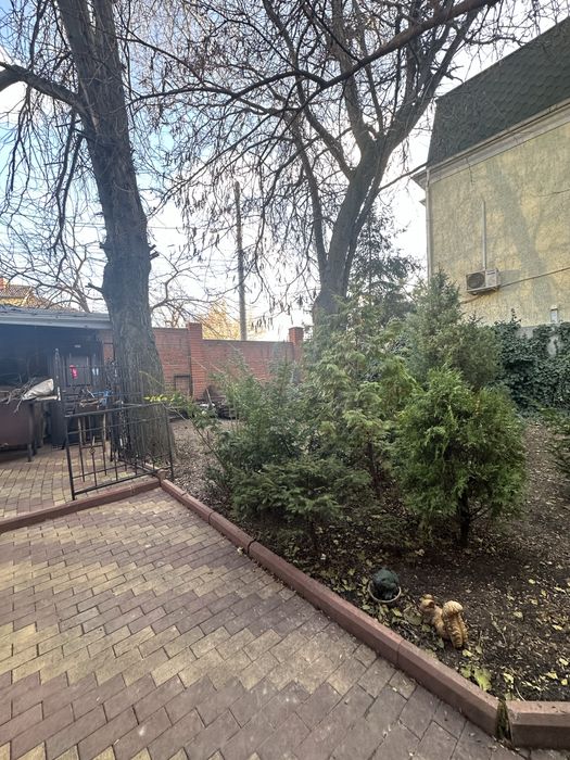 Продам Фасадный Дом на 10 Фонтана