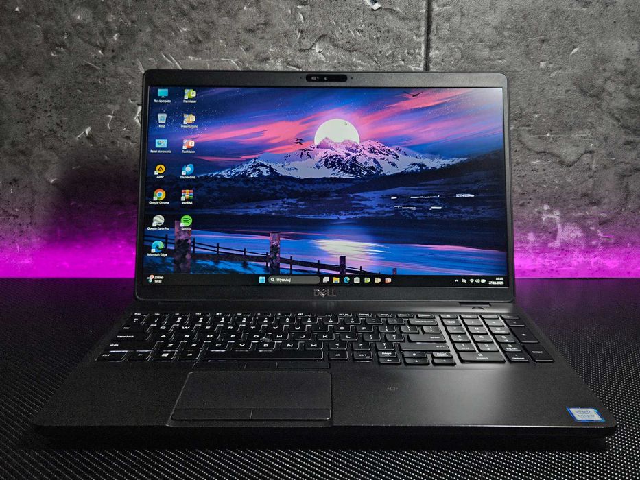 Laptop Dell Latitude 5501 FHD i7-9850H 32GB DDR4 256G SSD UHD 130W W11