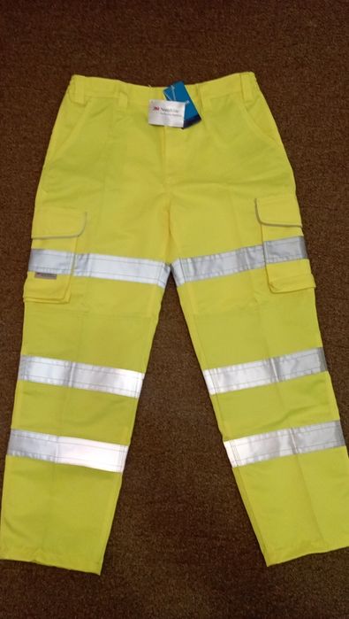 Робочі штани, робочий одяг, робочі шорти.