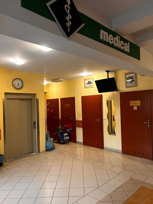 Budynek przystosowany pod przychodnię medyczną
