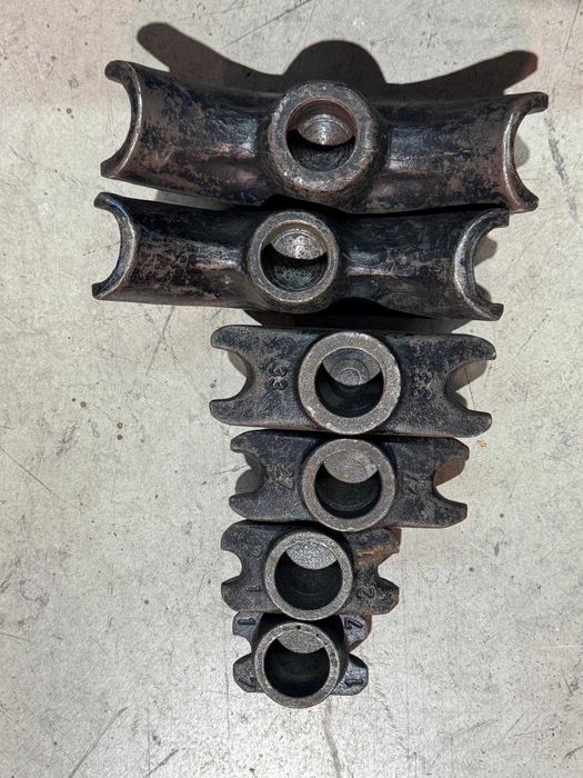 Maquina de curvar tubo OMC com matrizes