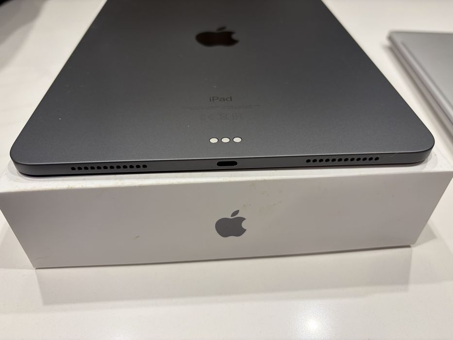 iPad Air 4 (2020) 64GB Wi-Fi Space Gray + caixa | Impecável