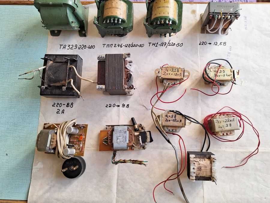 Трансфоматоры и стабилизаторы, блоки питания