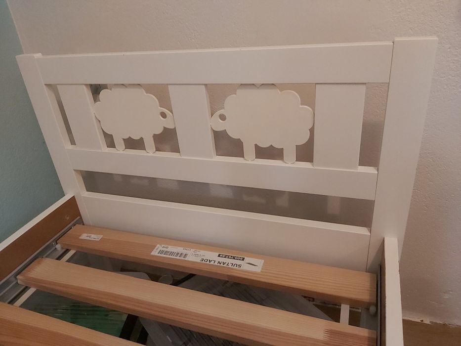 Łóżko dziecięce Ikea Kritter z barierką i materacem