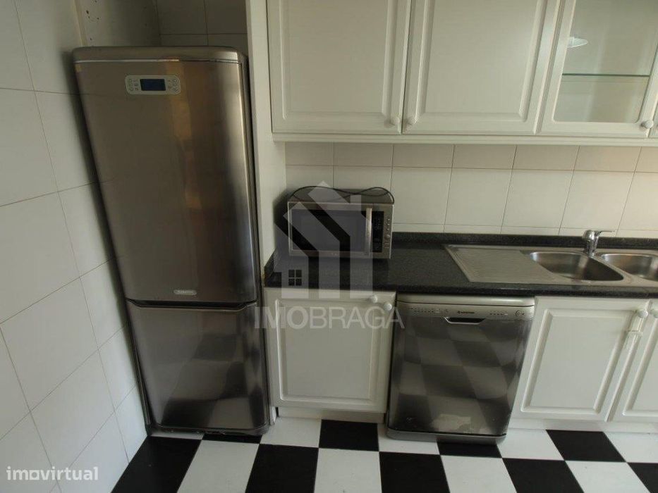 Arrendamento | Apartamento T2 Em S. Vítor (Zona Da Makro, Braga)
