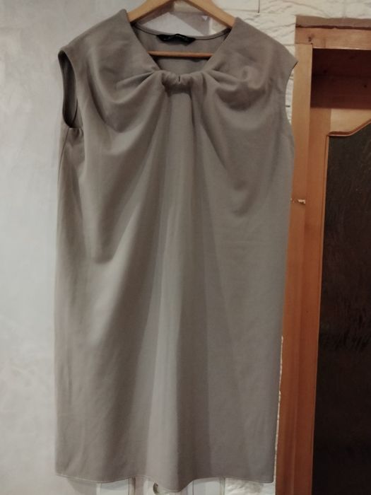 ZARA.Стильное платье