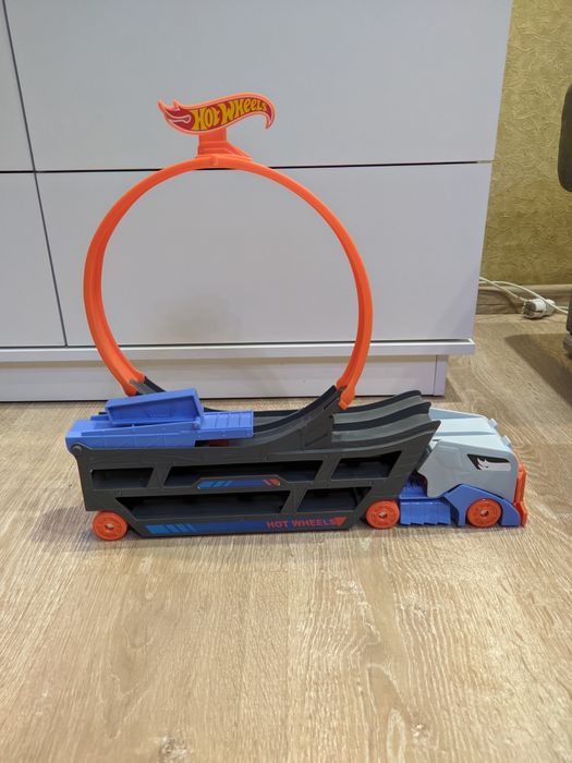 hotwheels (новий)