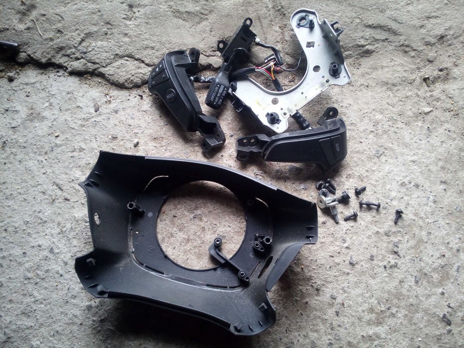 AVENSIS T25 03-08 tempomat manetka przyciski kiero