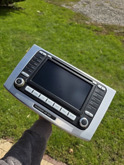 Radio/ stacja multimedialna do  VW  Passat B6