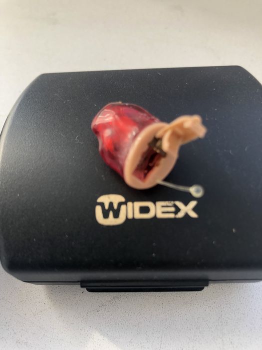 Внутриканальные слуховые аппараты Widex Bravo B2-CIC. Denmark.