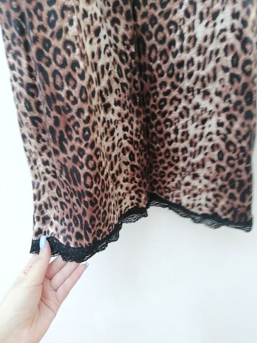 Vestido de Noite com Padrão Tigresa