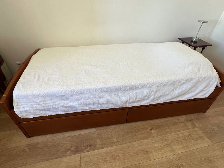 Quarto Simpático perto do Técnico