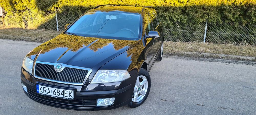 Skoda Octavia 1.6 MPI 102 konie Klimatyzacja Nawigacja Bluetooth Elektryczne Szyby