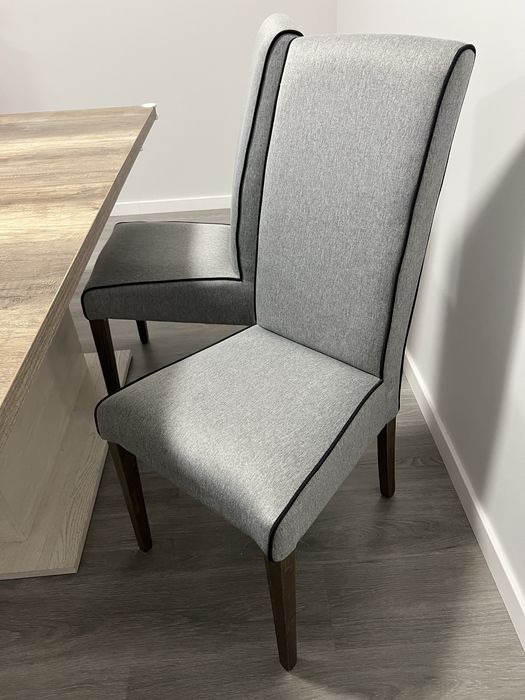 Mesa Sala Extensível + 4 Cadeiras (Como Nova / Sem Riscos)