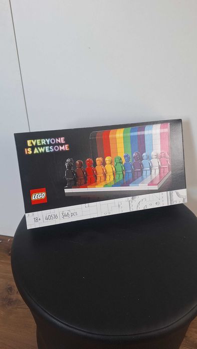 Lego everyone is awesome NOWE