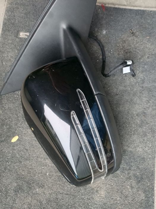 Lusterko prawe Mercedes w176 AMG 17pin