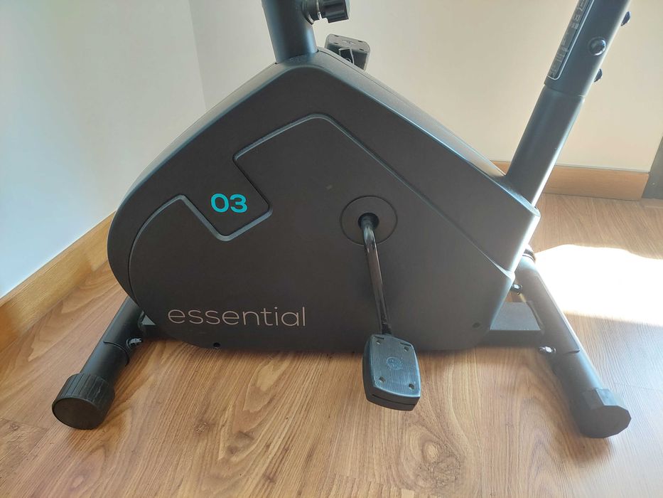 Bicicleta Estática DOMYOS Essential 03 – Como Nova