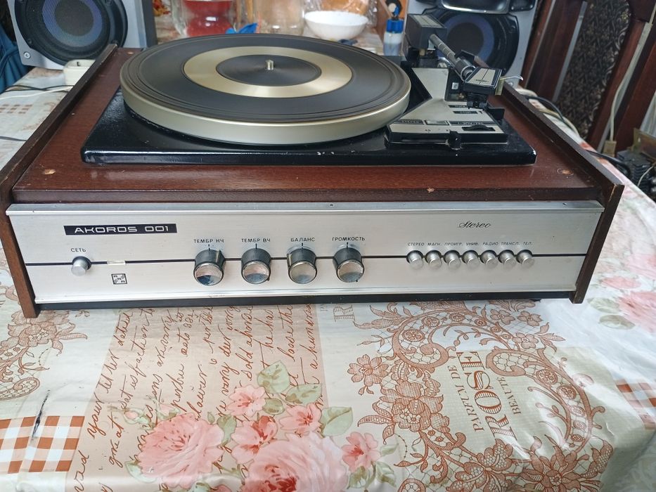 Проигрыватель Акорд 001 стерео