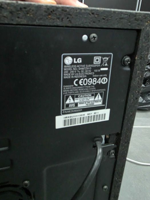 Home Cinema 5.1 LG HX976TZW Blu-ray 3D (Liga, mas porta não abre)