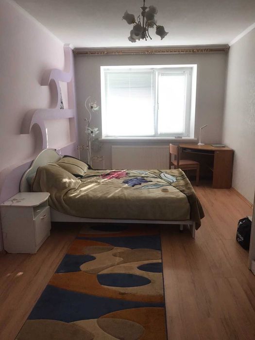 Затишний будинок з більярдною, сауною, садом та квітником, біля лісу!