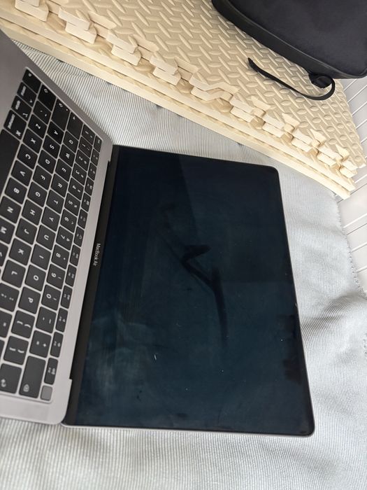 MacBook Air Retina 13 2018 i5 8GB 128GB Space Gray