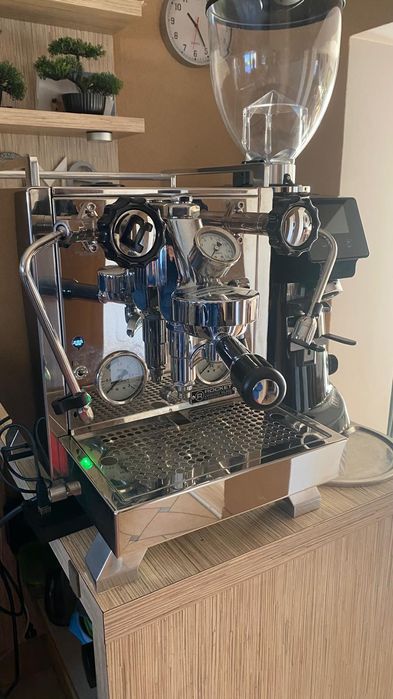 Ekspres kolbowy Rocket R58 +młynek+akcesoria