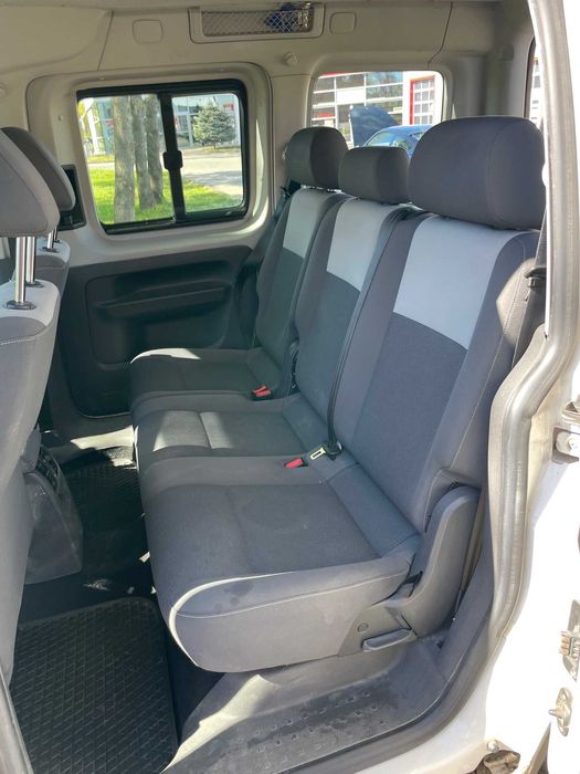 Samochód VW Caddy 2,0 TDI rocznik 2012 r.