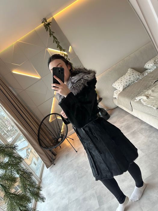 Натуральна шуба з гладкошерстої кози та чорнобурки