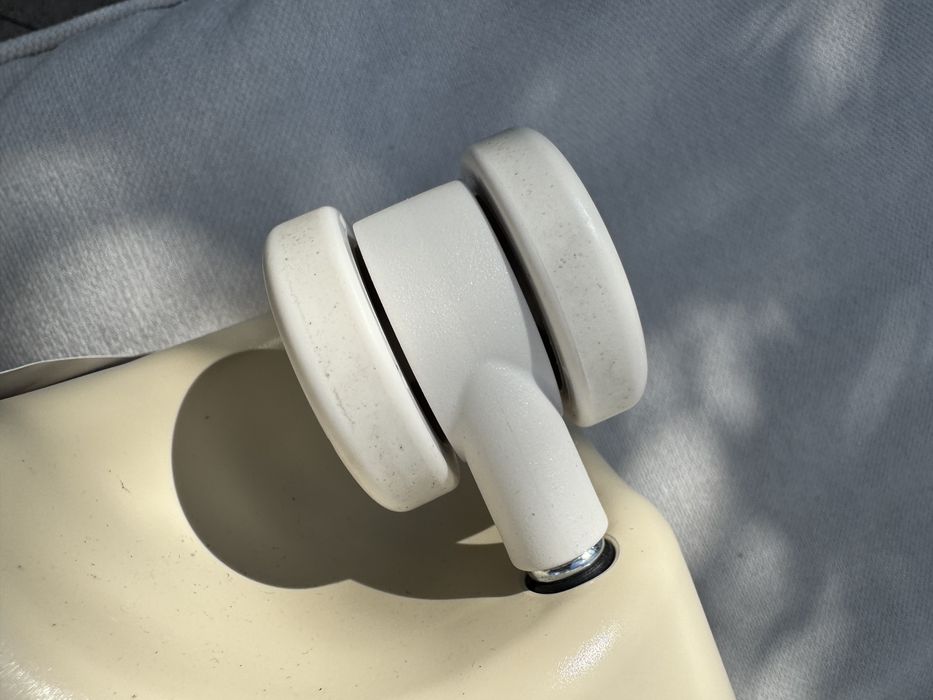 Sprzedam nową walizkę Stokke BedBox