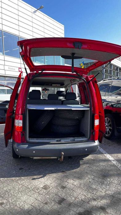 Volkswagen Caddy Life в гарному стані