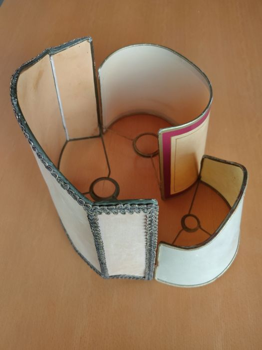 Conjunto de abajures antigos.
