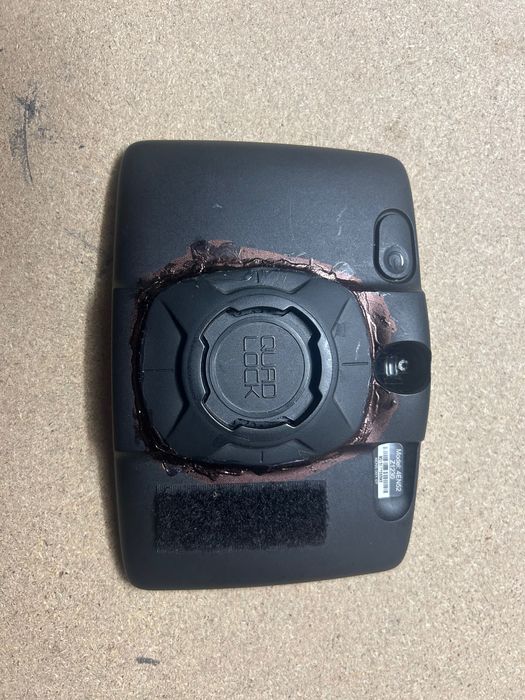 GPS Tom Tom com adaptador Quad Lock