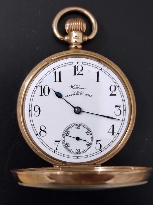 Relógio Waltham de bolso de homem em ouro maciço, em excelente estado.