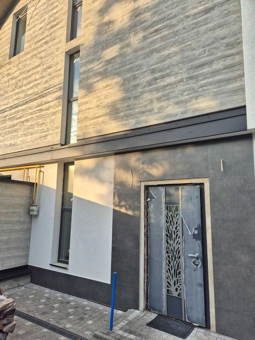 Продаж котеджу м. Львів Личаківський район 90 м. кв + мансарда 30 м.кв 150 000$