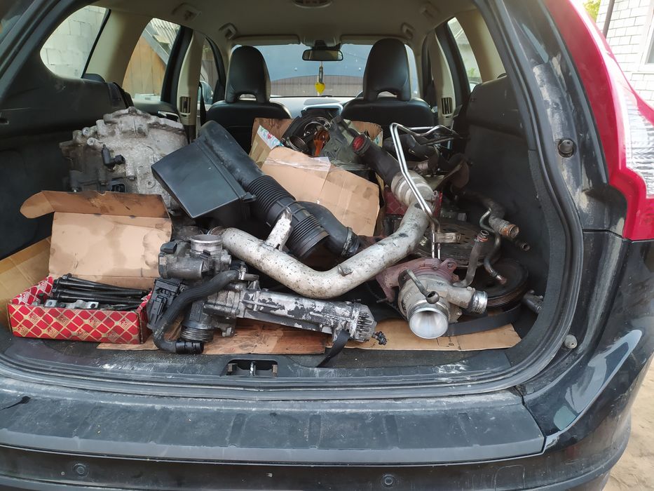 Продам кришку багажника volvo xc60 11-го року