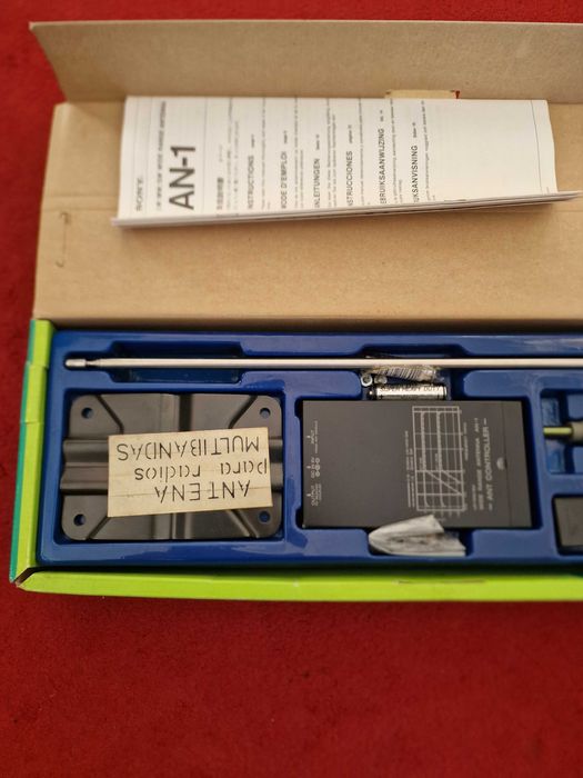Antena  "Sony "modelo AN- 1 para recepção de radiocomunicações