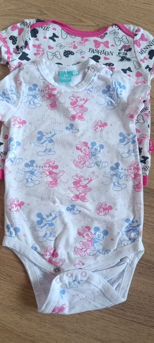 Body. Krótkim rękawem