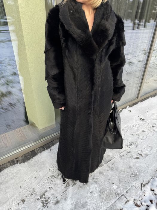 Шуба натуральна чорна