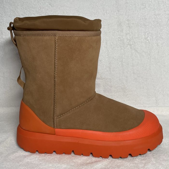 Уггі  UGG Classic Short Weather Hybrid