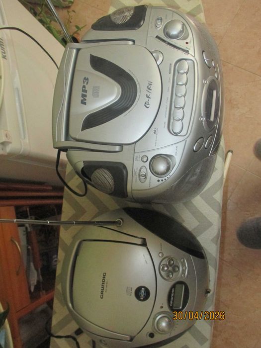 2 rádios - Grundig e Worten para reparação