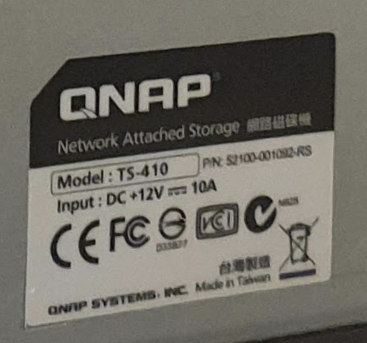 QNAP TS-410 мережеве сховище NAS + 4 диски по 500ГБ