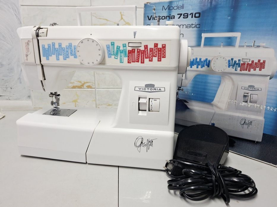 Wiktoria piękna maszyna do szycia