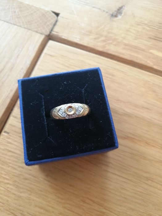 Pierścionek z diamentami