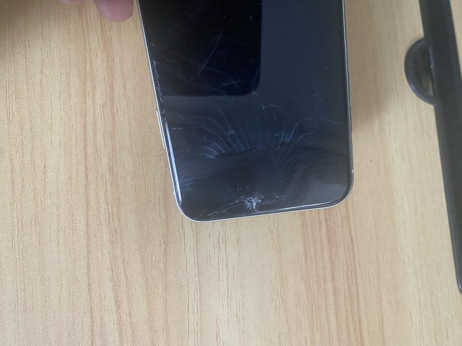 Продам Iphone 11 на 64 гб