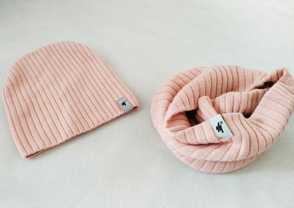 Komplet czapka+ komin